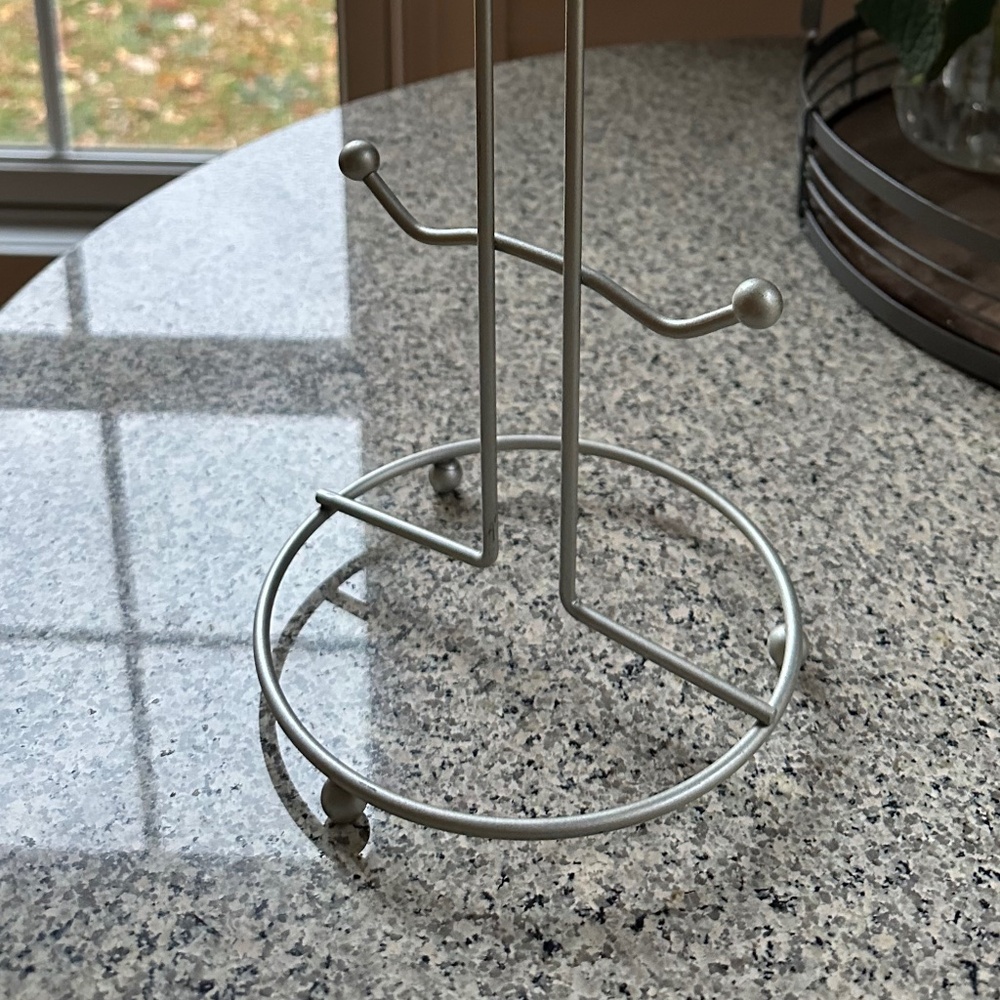 Mug Stand - Picture 2 of 3